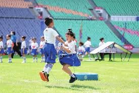 斯凯利晒穿齐达内、博格巴尤文球衣照，尤文球迷留言“快来”