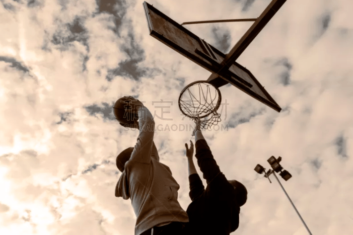 洛杉矶道奇队宣布：2026 赛季将在球队大巴上印制大谷翔平与山本由伸的联合画像